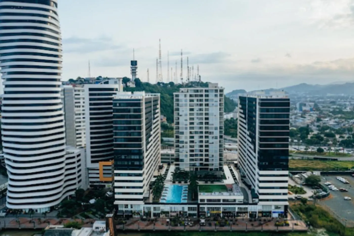 Depa Familiar En Piso Alto Vistas Espectaculares Apartment Guayaquil