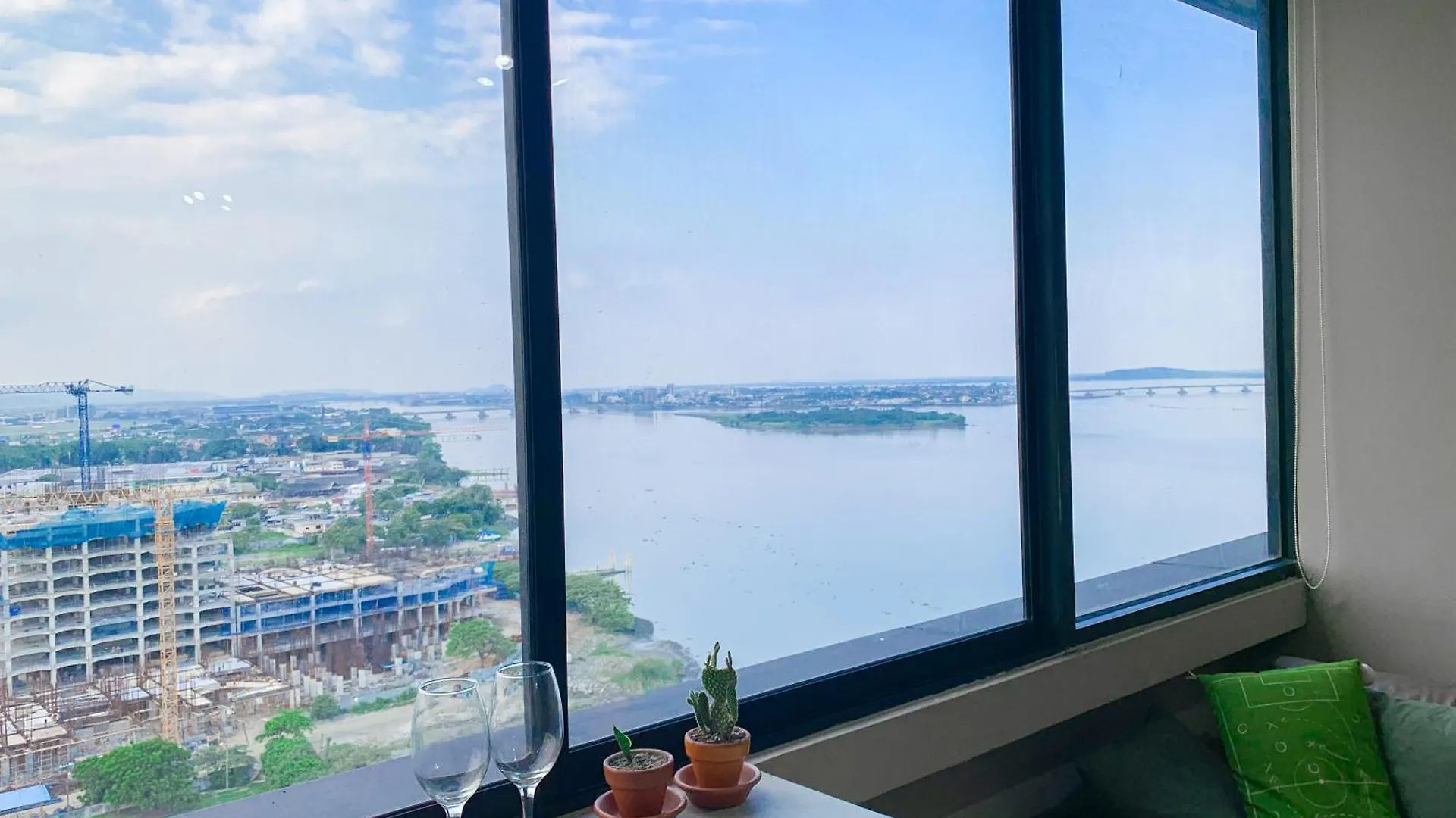 Depa Familiar En Piso Alto Vistas Espectaculares Apartment Guayaquil